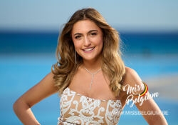 01camilleportretfullhd.jpg