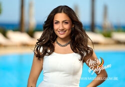 04giuliaportretfullhd.jpg